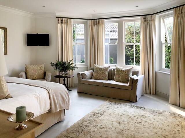 Rose Cottage gallery image 2