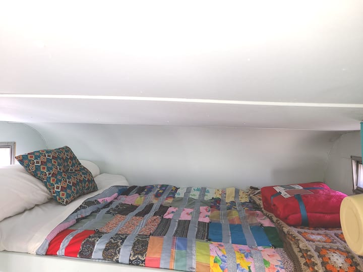 Upper double bunkbed