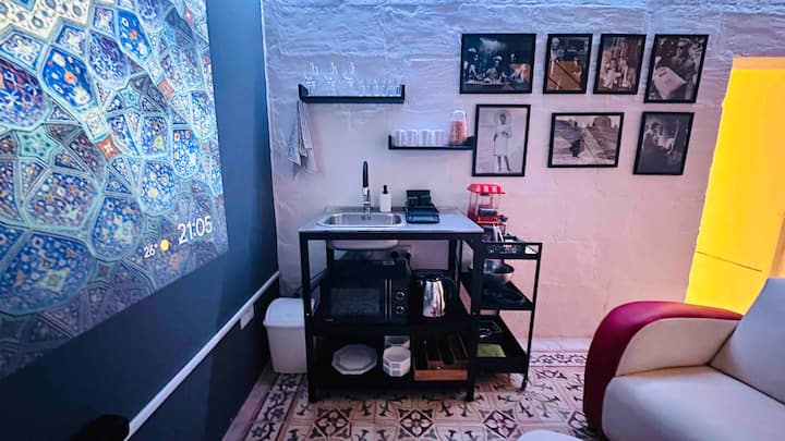Cinema Studio Apartment In Valletta - La Valeta