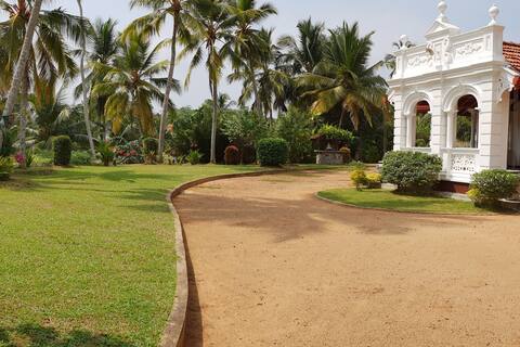 Villa close 2 *Mirissa, Weligama Beaches