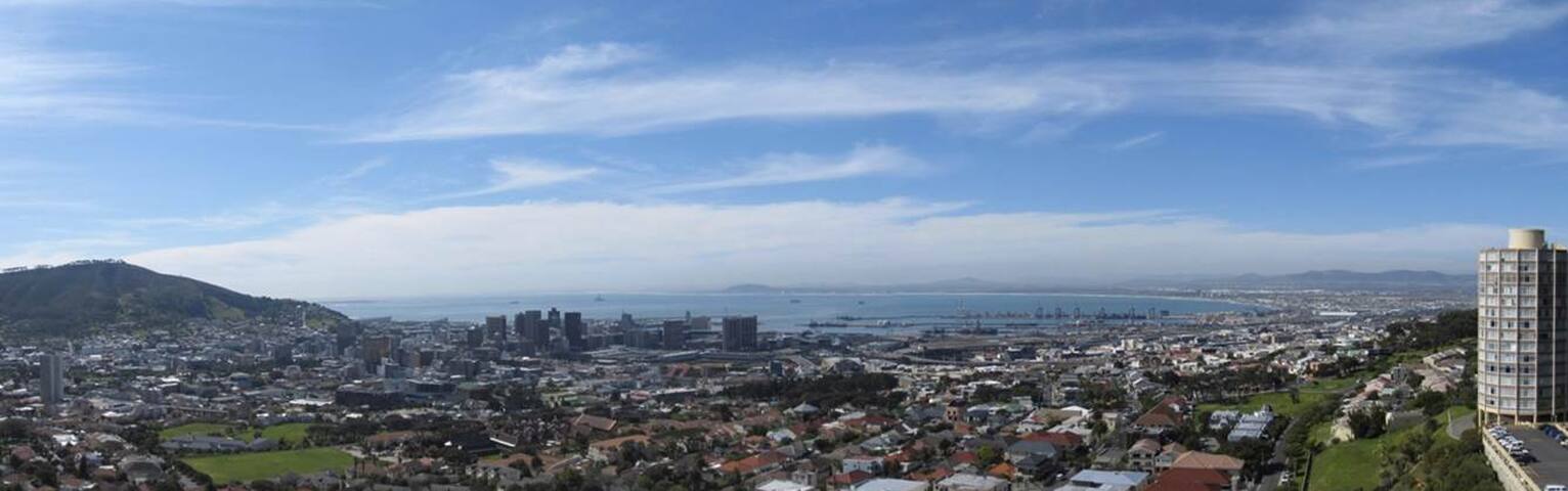 Beautiful 11th Floor Apartment gallery image 2