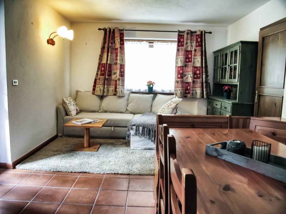 Living room & dining room