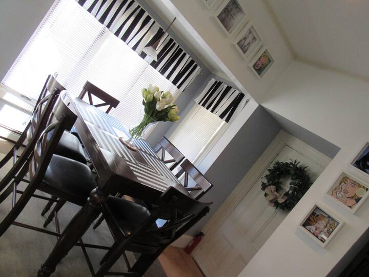 Great Price,Very Classy,1 Bedrm Home Near Downtown - Apartments for