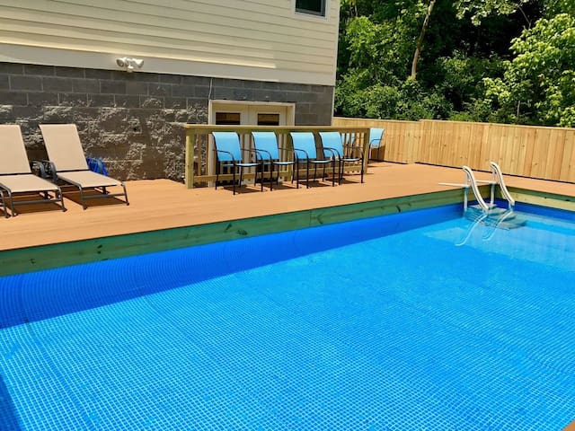 The River House gallery image 2