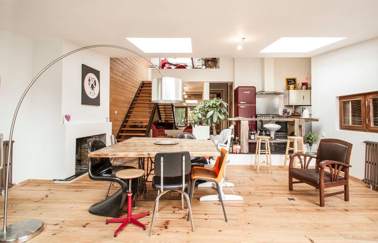 Échoppe bordelaise atypique avec piscine chauffée gallery image 4