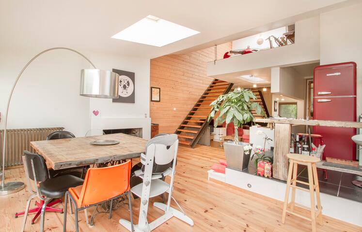 Échoppe bordelaise atypique avec piscine chauffée gallery image 5