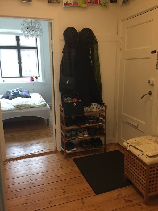 From entrance facing bedroom.