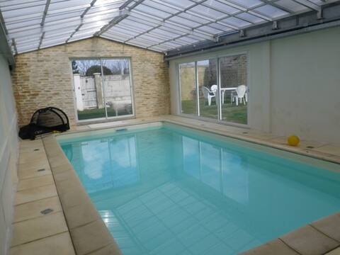 HOUSE WITH POOL HEATED