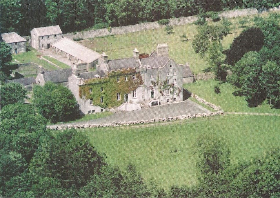 Cregg Castle Castles for Rent in Corrandulla, Co Galway, Galway, Ireland