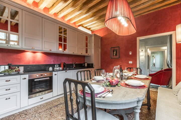 Ca’ Dell’Opera Luxury Apartment with Terrace gallery image 4