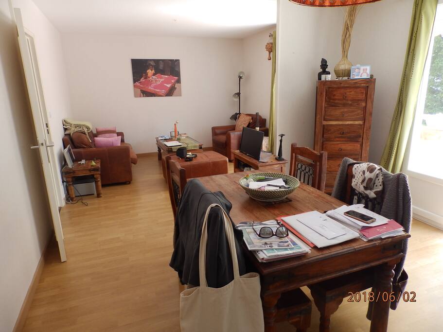 Salon - séjour lumineux