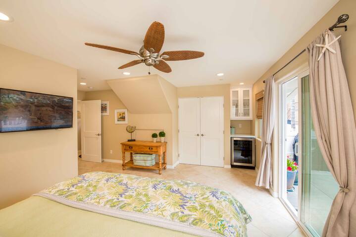 Steps to Ocean, N. Mission Beach, Bay, 3br/3ba gallery image 4