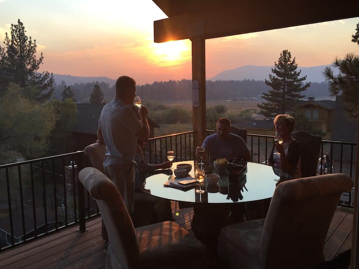 LuxuryLAKEViewFencedYard4sleddingMin2slope&Village Houses for Rent in