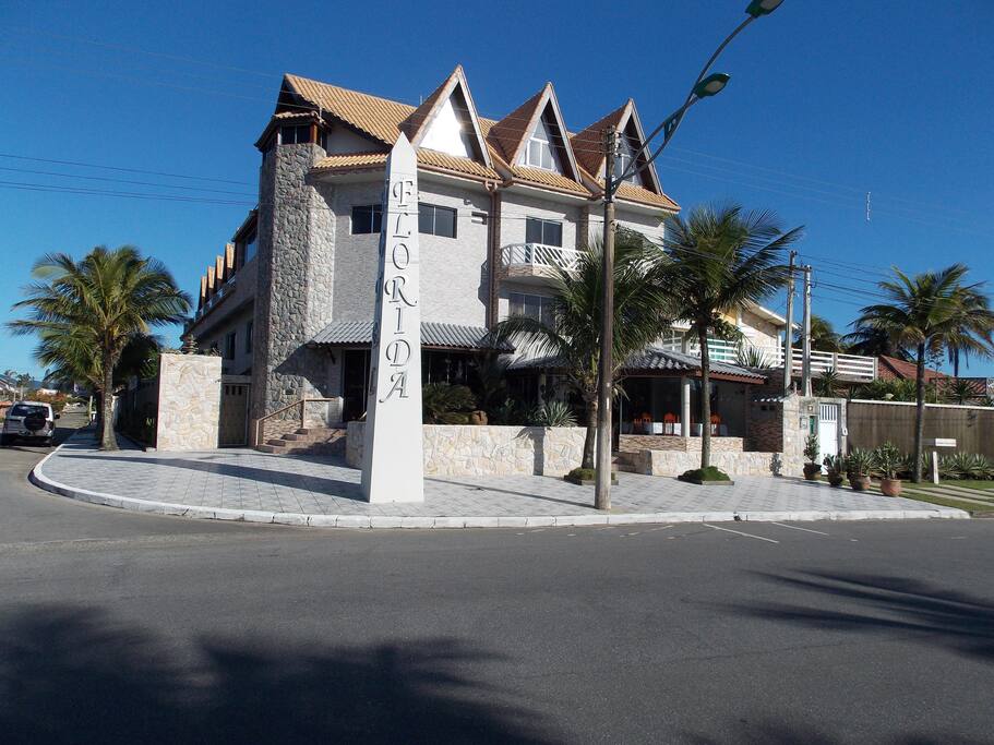HOTEL FLORIDA PERUÍBE (hotelfloridaperuibe)