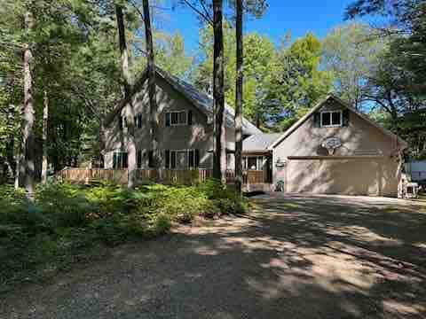 Cabin in Grayling. Great for all sports or relax!