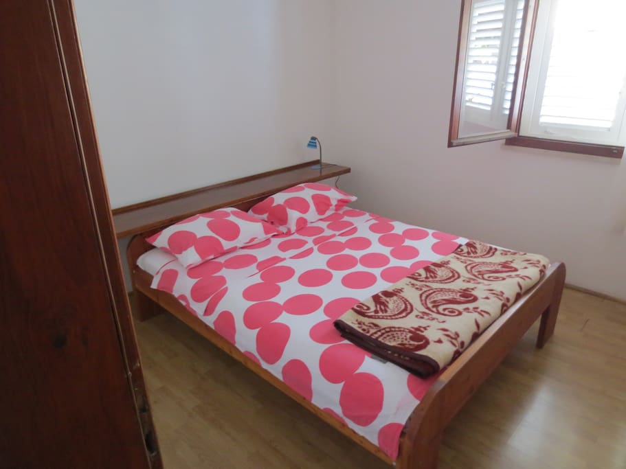 Bedroom 1 ( Linens and towels are provided in price )
