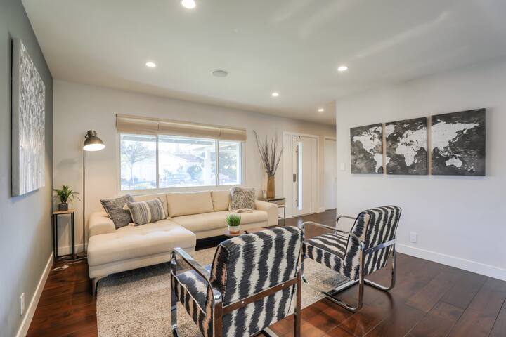 PSD: Stunning & Modern Luxury in Cupertino gallery image 3