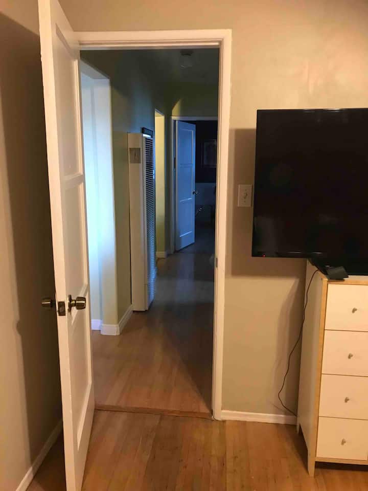 Cozy two bedroom home with free parking