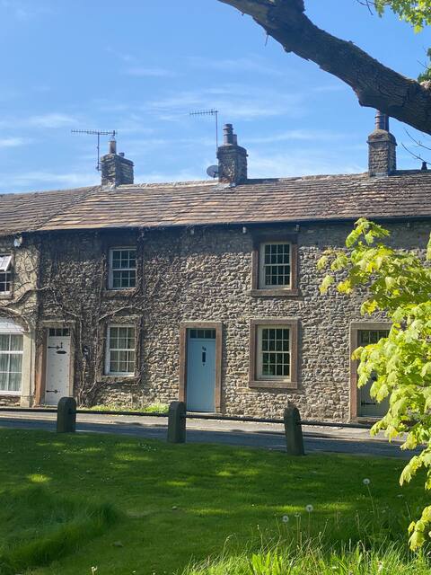 Stepping Stone View - Village location - Gargrave