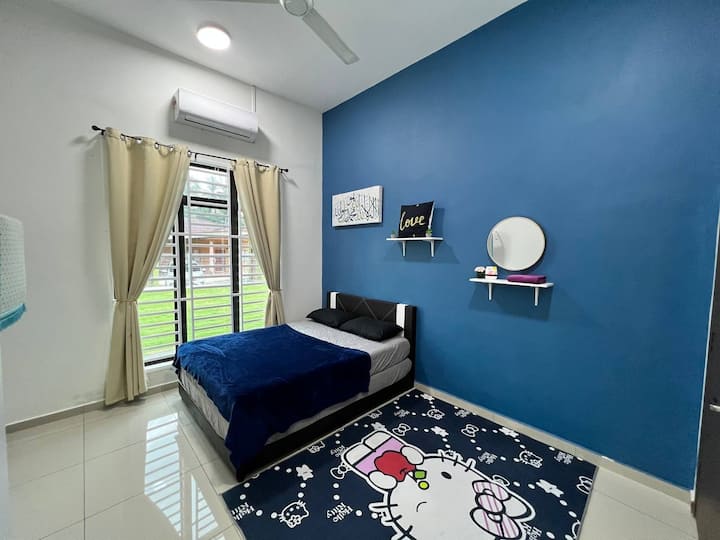 Room number 3 is equipped with air conditioner, fan and queen bed.