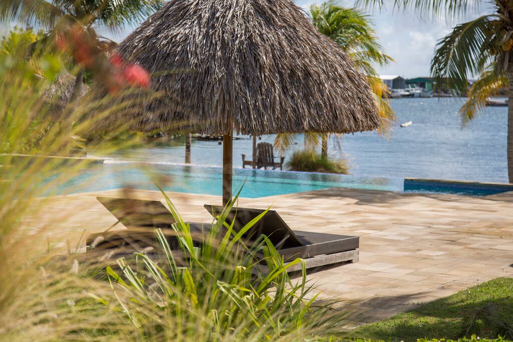 Spanish Water Apartments