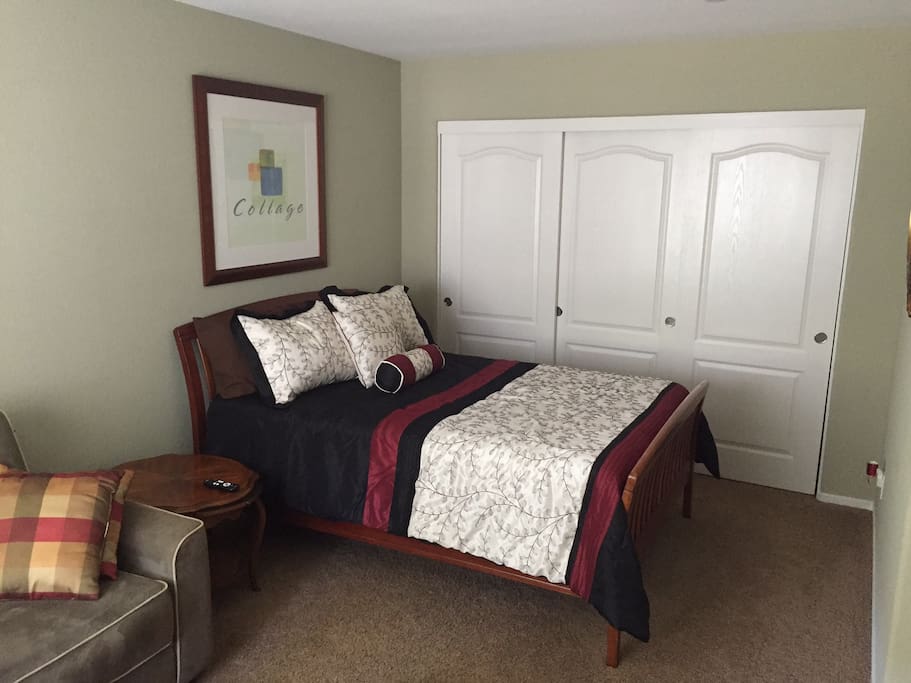 Full Bed with new mattress and closet space