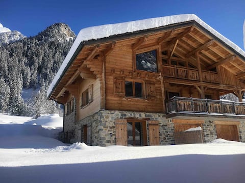 Popular Airbnb listing: New and cozy apartment in the mountains for 4 people in Pralognan La Vanoise