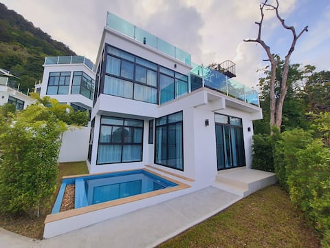 King Size Sea View Villa + Plunge Pool + Sky Deck
