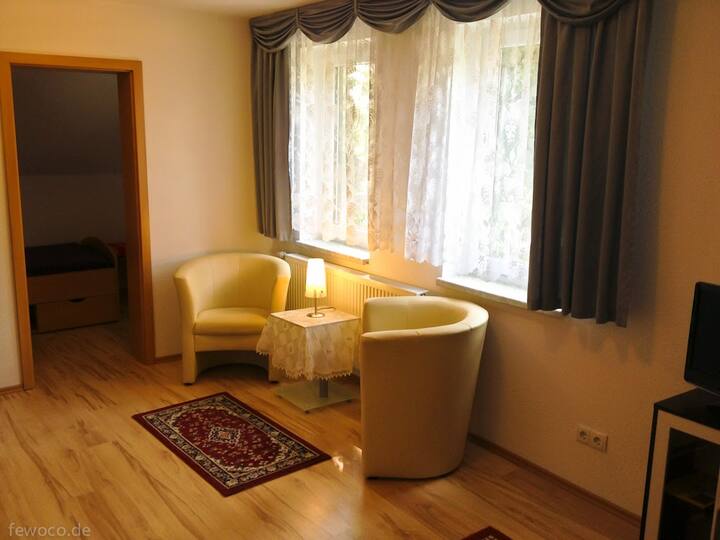 Big Holiday House With Two Seperate Apartments - Coburg