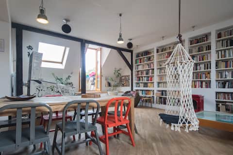 Top Airbnb: Under the roofs of Warsaw in Śródmieście