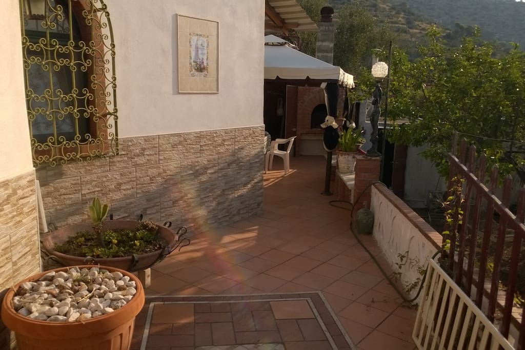 veduta della depandance e della sua veranda