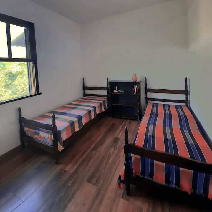 Dhomë gjumi 2