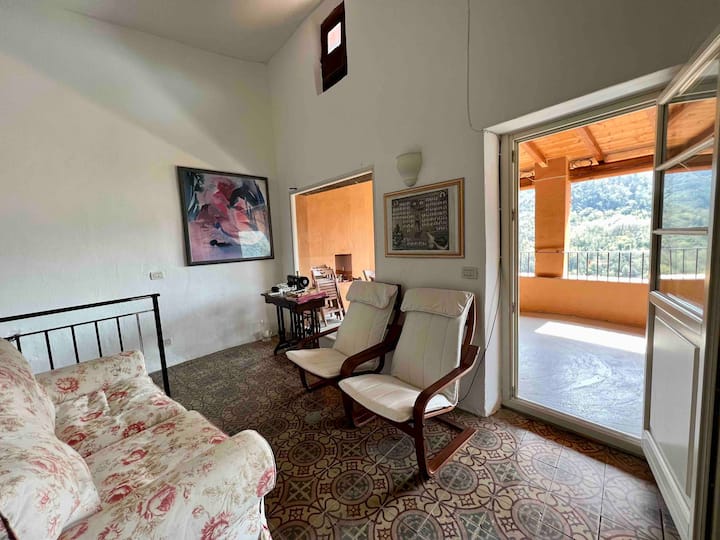 Medieval House With Stunning Covered Terrace - Ventimiglia