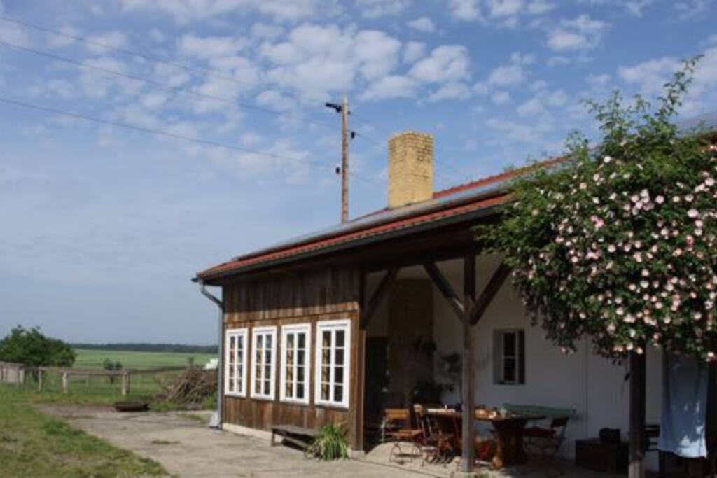 überdachte Terrasse