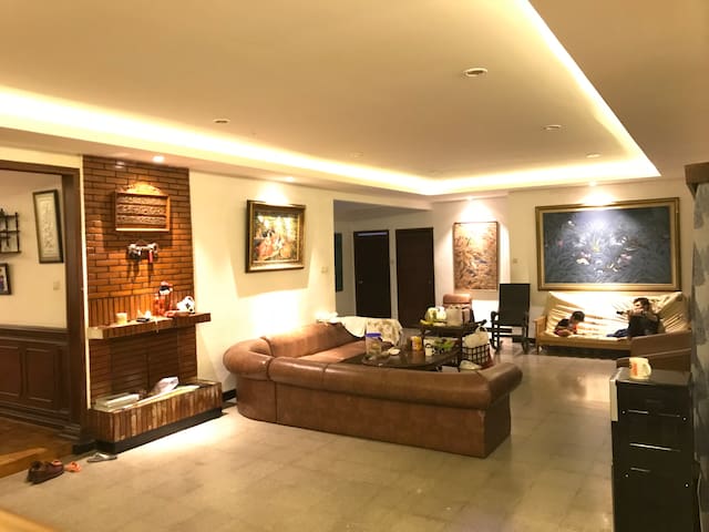 Villa Dareta Taman Safari Official Villa In Cisarua Indonesia 6 Bedroom 4 Bathroom