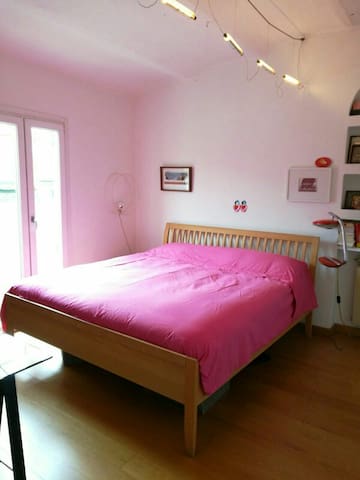 Large sunny artist apartment