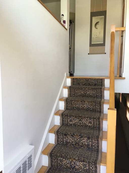 Entry staircase
