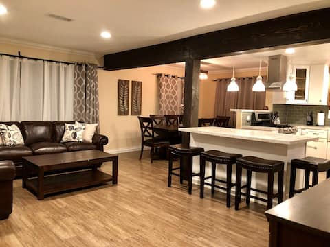 Warm and Homey house near LAX , shops and beaches