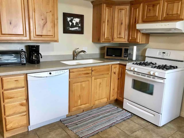 Lovely Payson Apartment