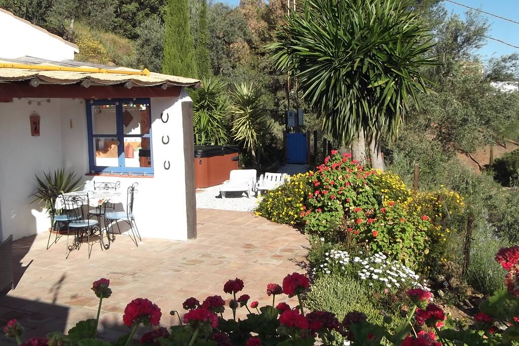 Secluded and private. Cottage style exclusive accommodation.