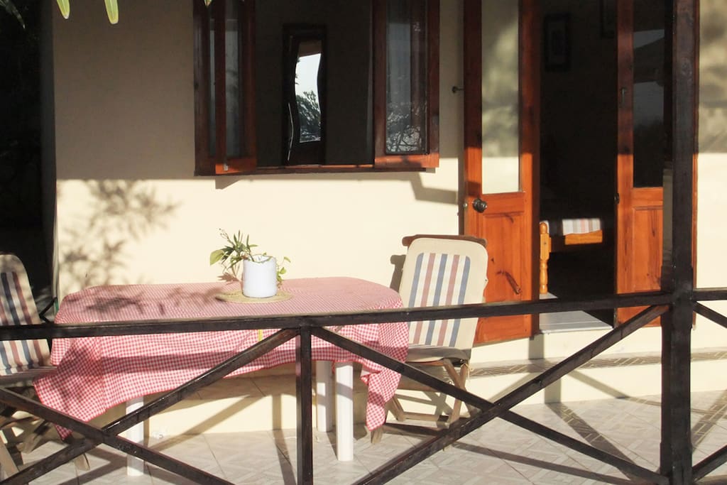 Alfresco dining on your balcony