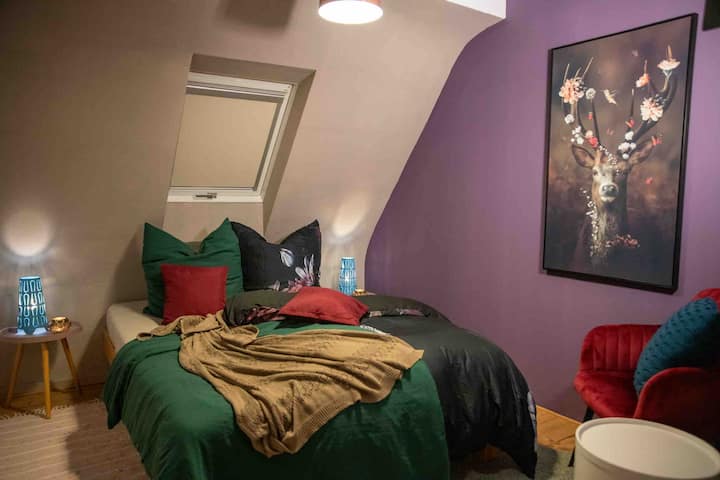 غرفة النوم ليو، جديدة في البيت.