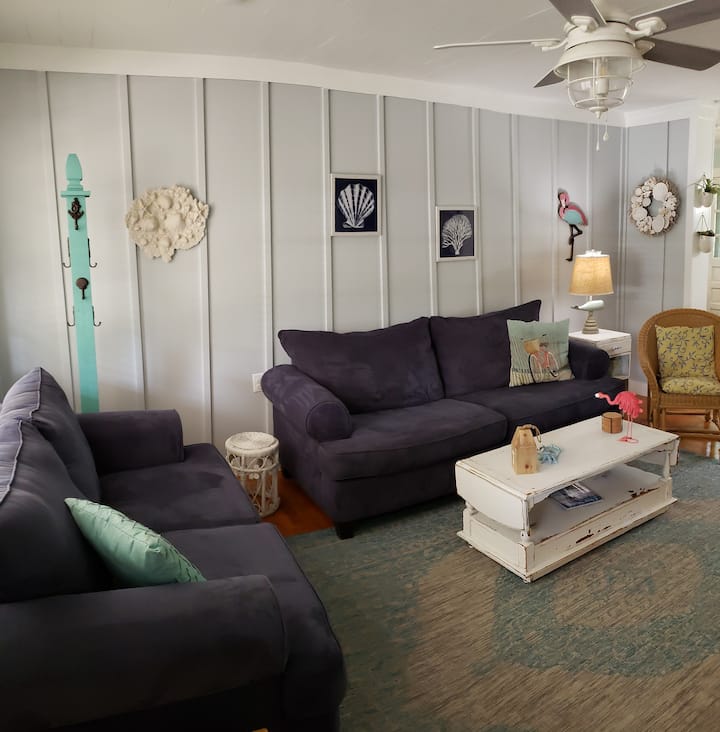 "Crystal Sunrise", Walk Or Drive To Icw Or Beach! - Oak Island, NC