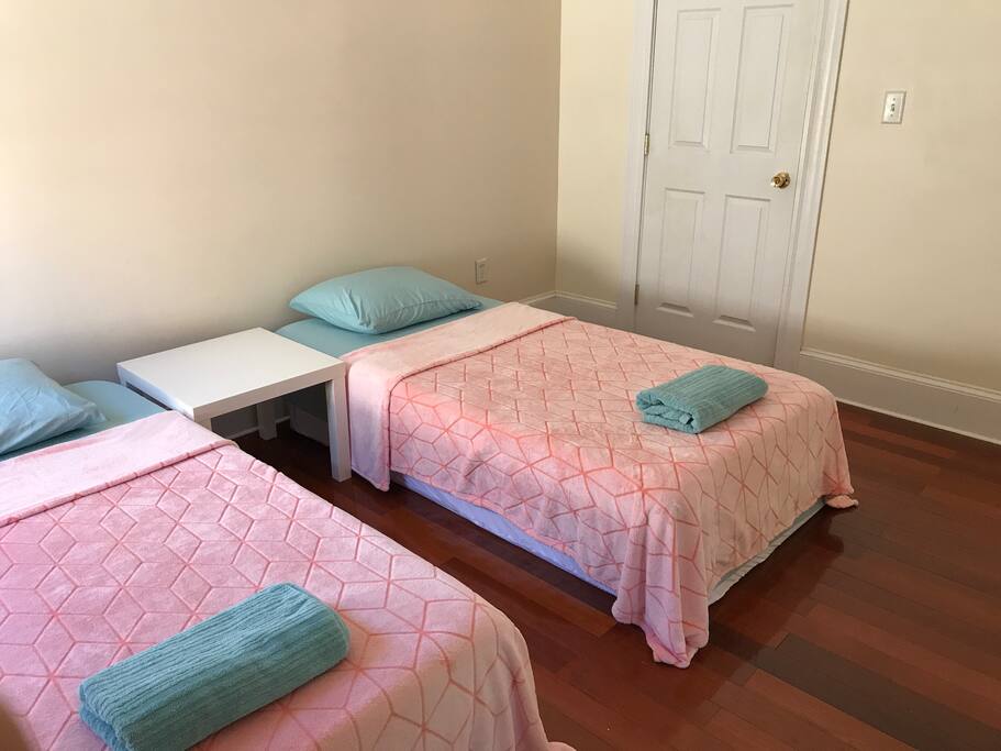 Your room 2 twin memory beds