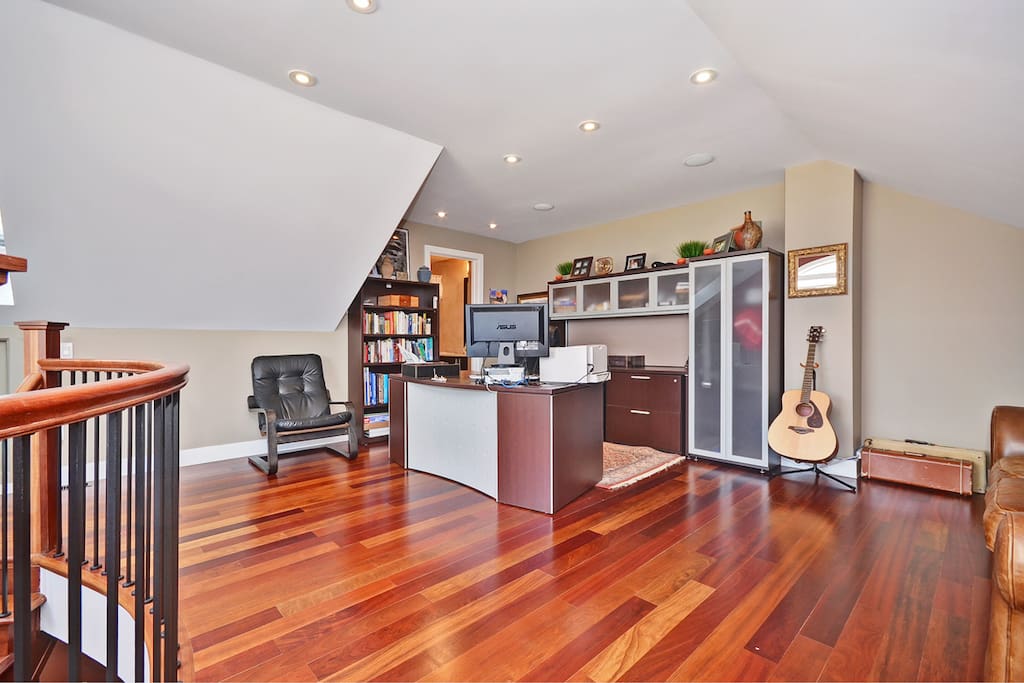 Private 4th Floor Loft