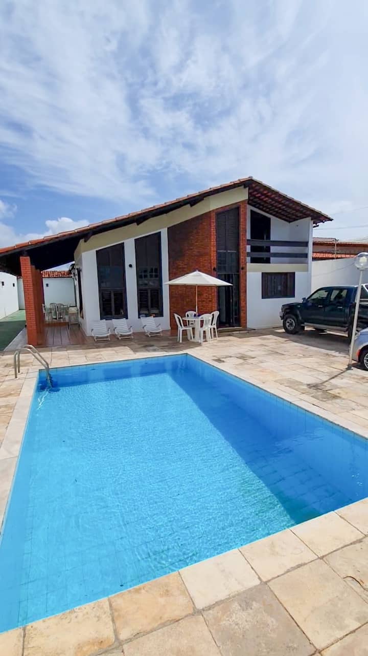 House in Calhau with swimming pool and workstations