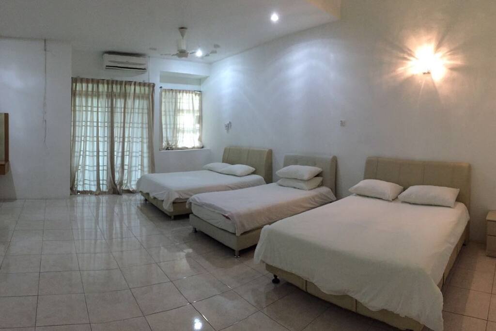 Large master bed room