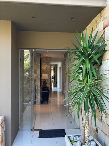 House in secure estate gallery image 4