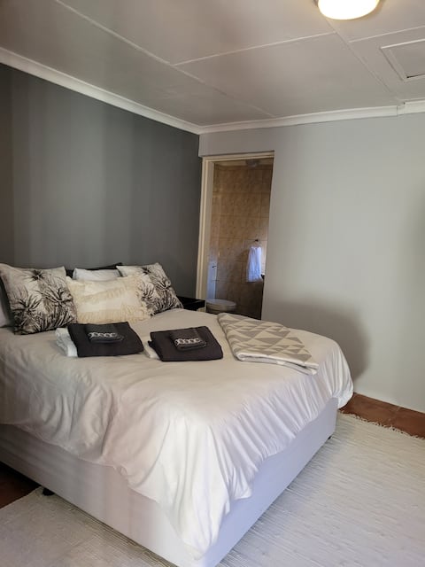Cosy Guesthouse close to Airport