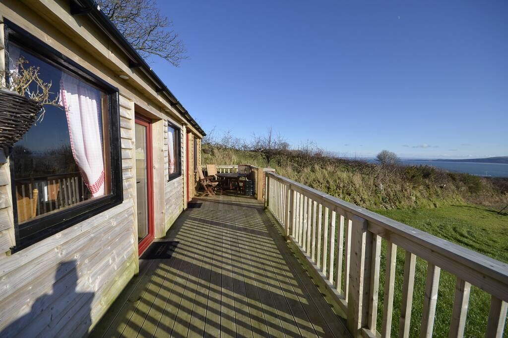 BBQ DECK